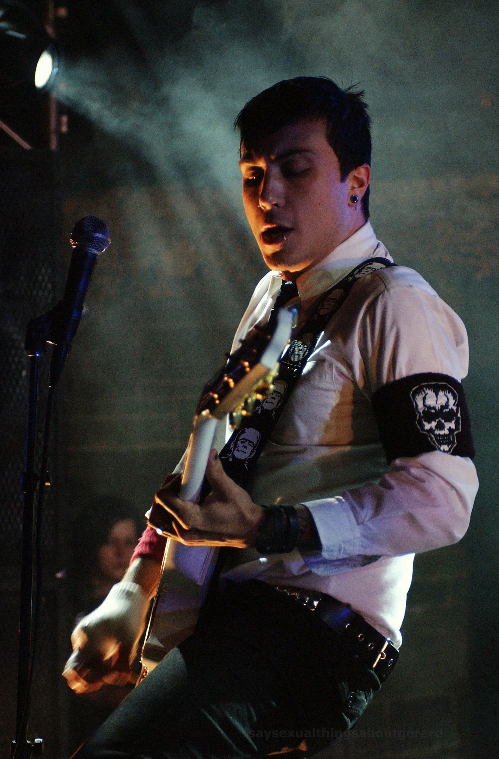 Frank Hqs Frank Iero Photo 23075988 Fanpop